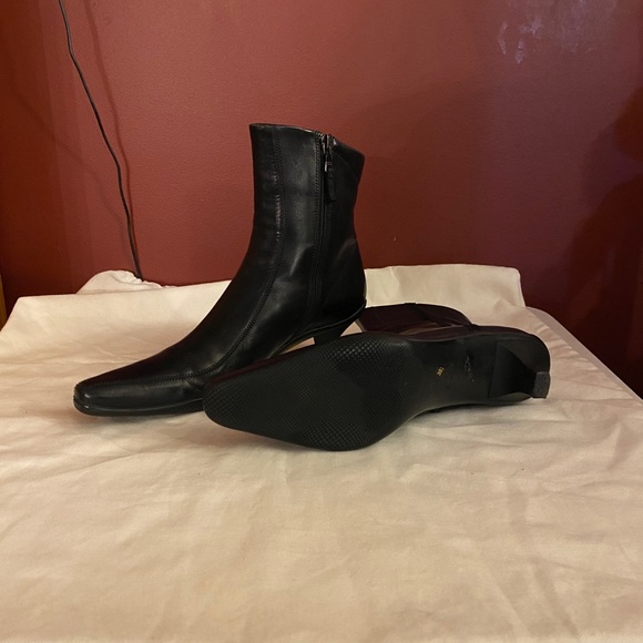 Prada Boots - Picture 2 of 3